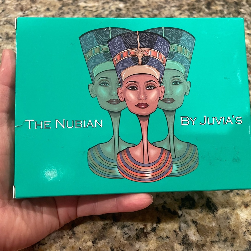 Juvia’s Place The Nubian Eyeshadow Palette BNIB